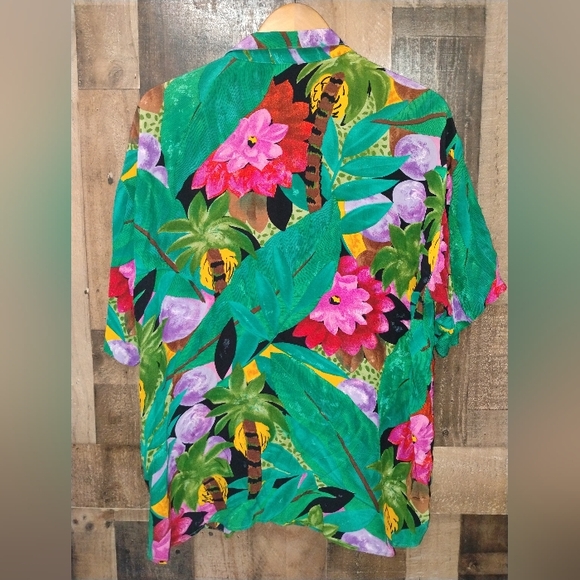 Vintage Saks Fifth Avenue Men's Hawaiian Button Down Shirt Large Floral - Picture 2 of 7